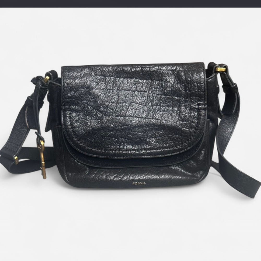 Fossil Peyton Black Textured Crossbody Bag